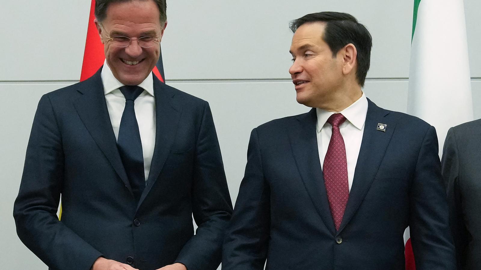 Mark Rutte NATO-főtitkár Marco Rubióval 