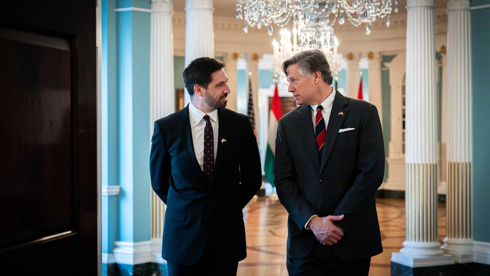 Magyar Levente és Christopher Landau amerikai külügyminiszter-helyettes megbeszélésükön Washingtonban 2025. április 24-én