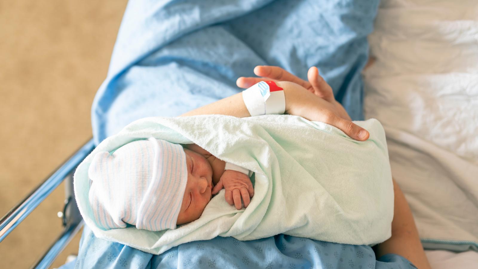 Újabb mélypontra jutott a születés­szám Magyarországon