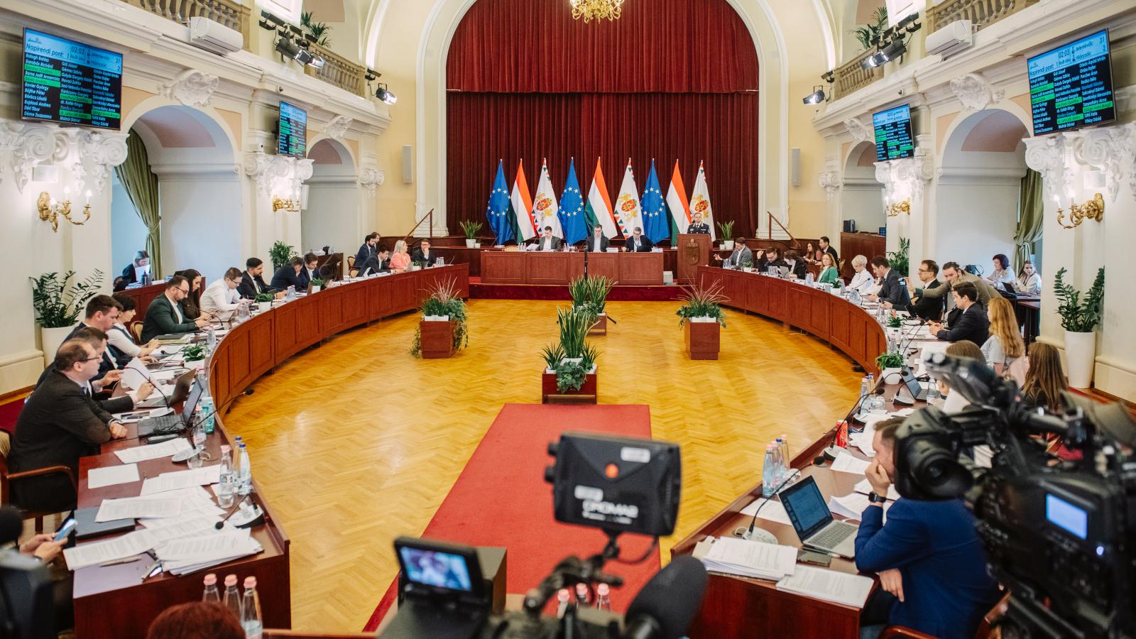 Őszig Budapest még biztosan folyószámlahitelből él