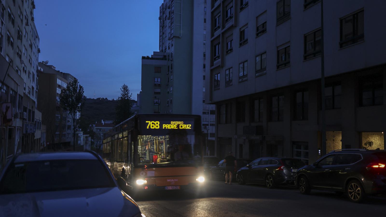Egyelőre nem egyértelmű, mi okozta az Ibériai-félszigetet megbénító áramszünetet, ám az jól látszik, hogy át kell gondolniuk a világ országai­nak az energiaigényeik fedezésének módjait