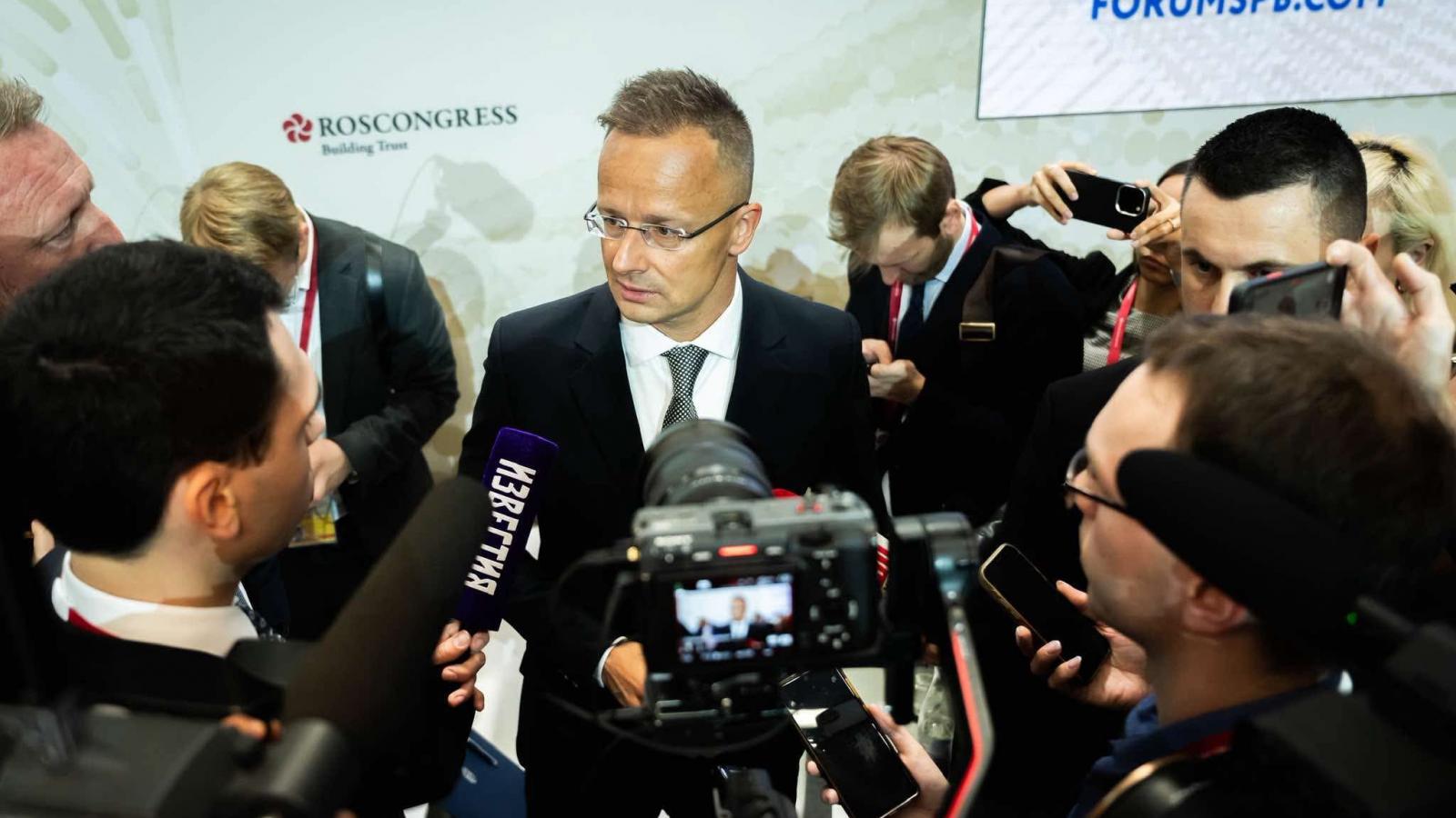 Szijjártó Péter a Szentpétervári Nemzetközi Gazdasági Fórumon június 19-én