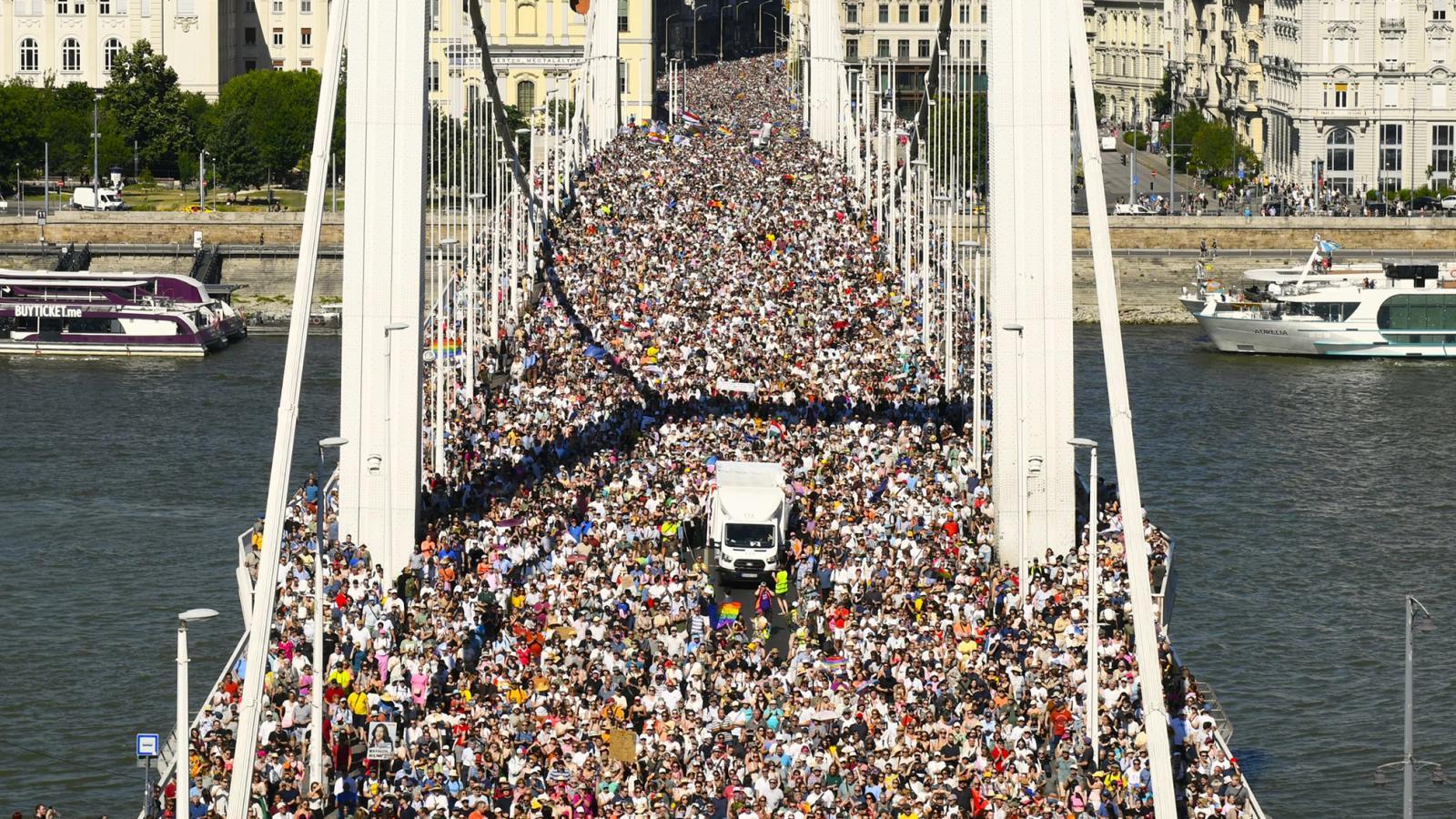 Minden eddiginél több ember ment ki az idei Pride-ra