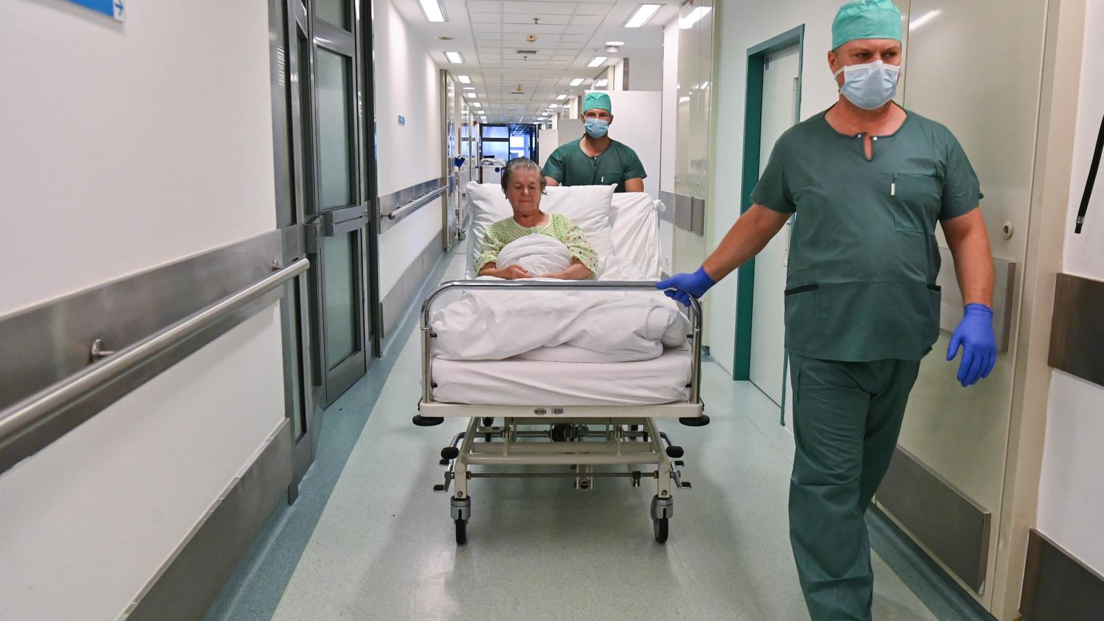 Felmérik a dolgozók között, hogy ki és milyen nyomásgyakorlást vállalna