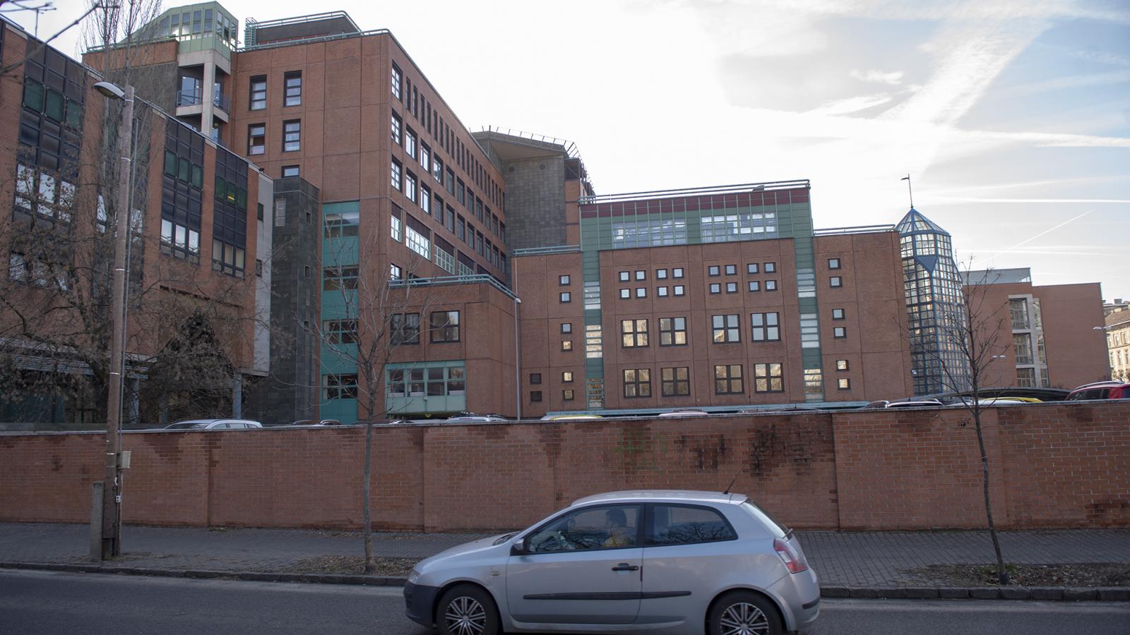 Mindegy, kihez mennénk, mindegyik szívsebész kitűnő szakember a Honvéd Kórházban