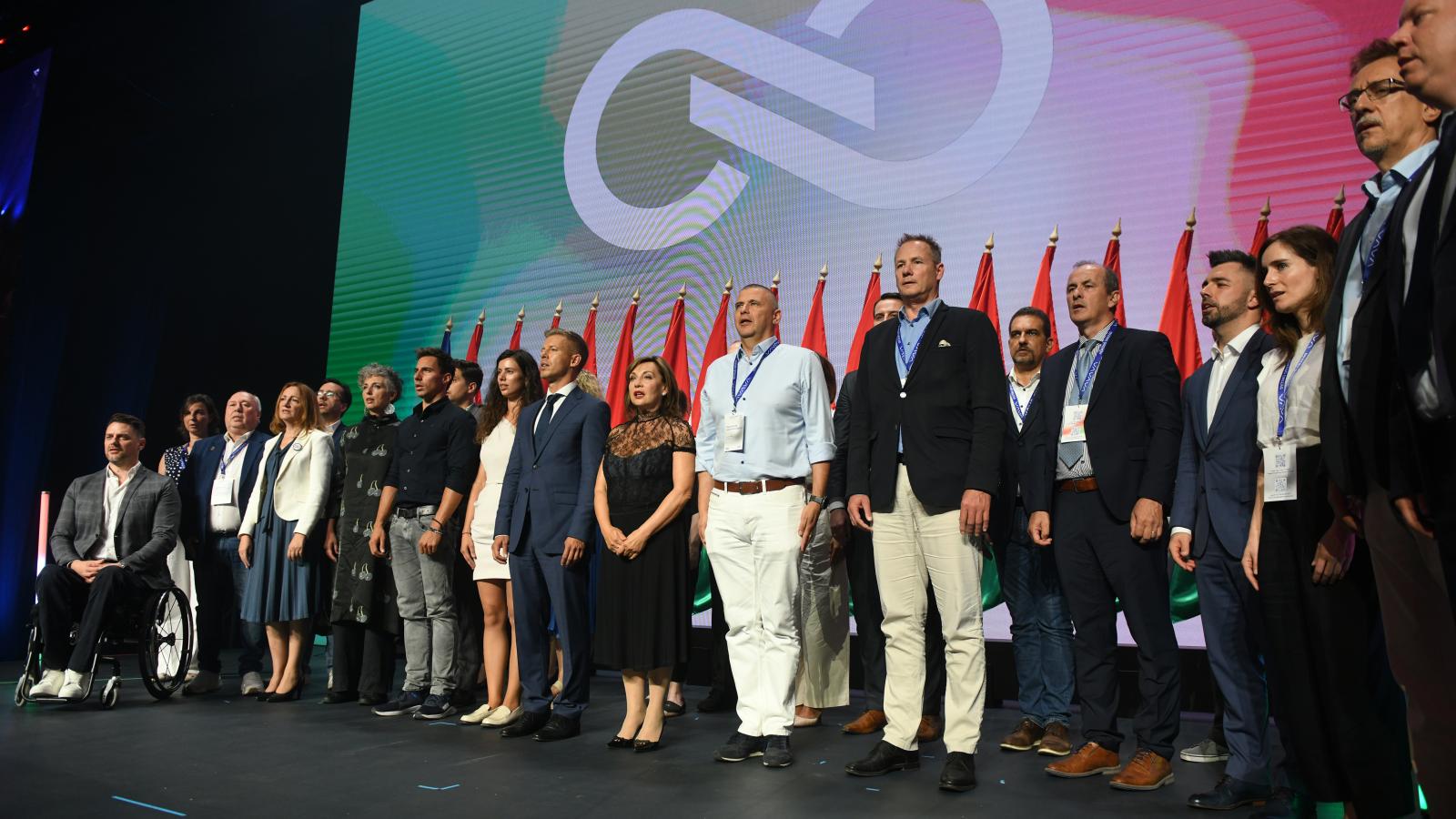 One man-show helyett kormányzóképes alternatívát látnak az elemzők