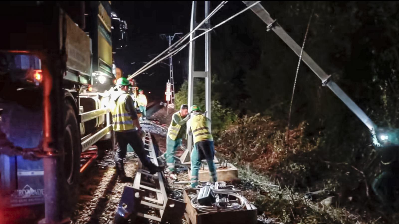 Lassan már nem hír, hogy felsővezeték-szakadás miatt késnek a vonatok