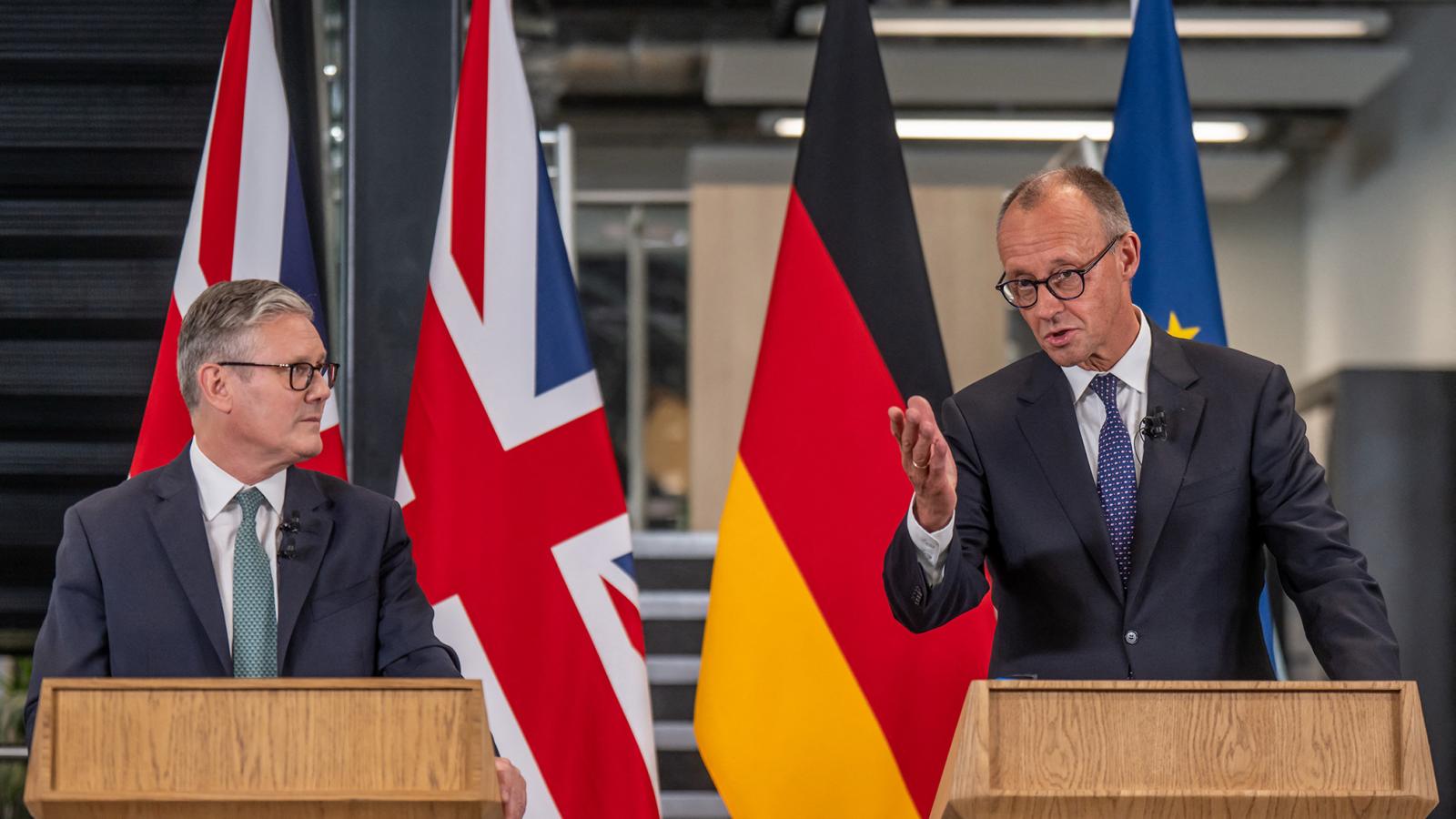 Politikai szempontból ugyan nem áll feltétlenül közel egymáshoz Starmer és Merz, biztonságpolitikai szempontból közös nevezőre jutottak