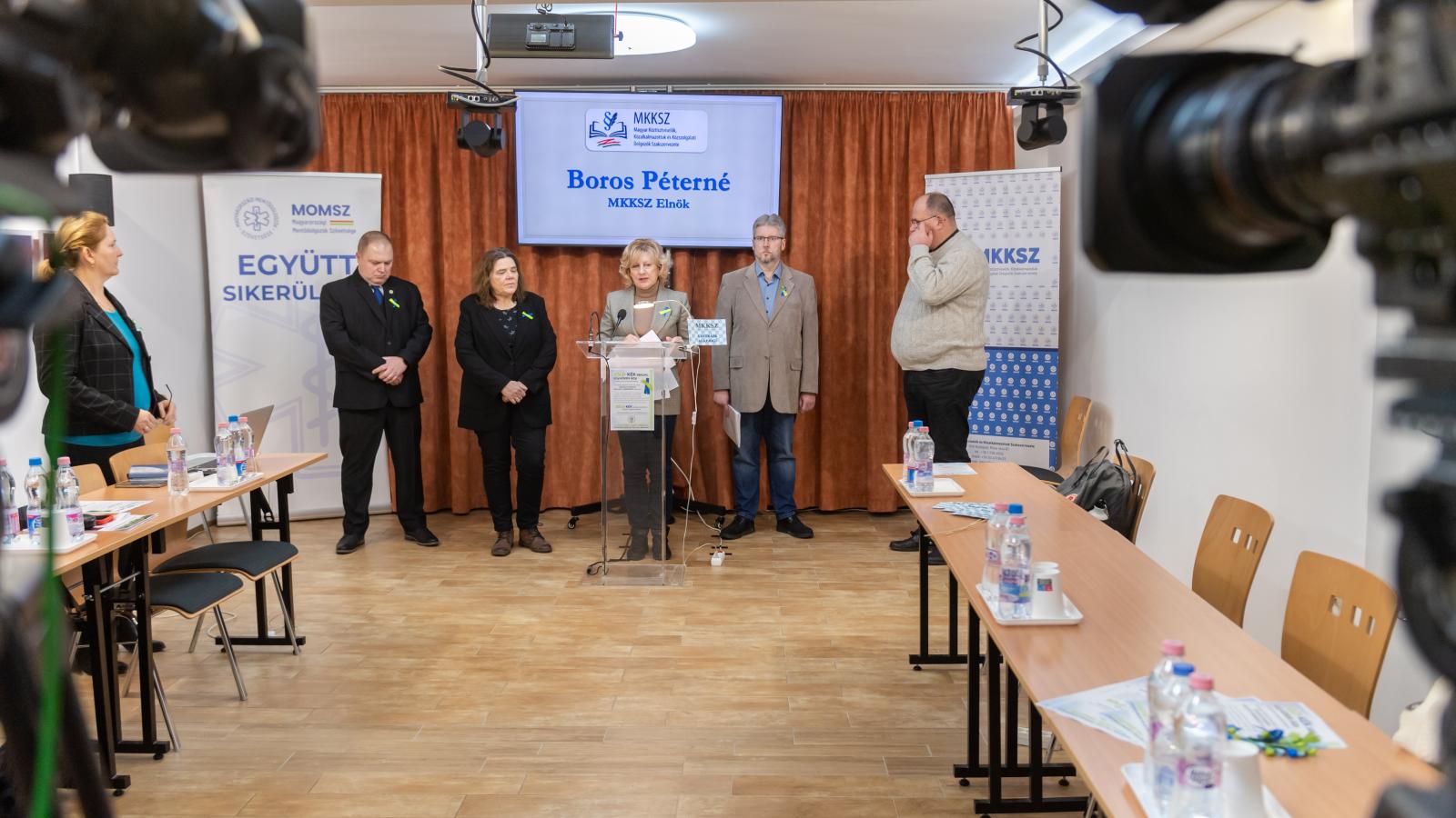 Boros Péterné MKKSZ-elnök demonstrációt jelentett be