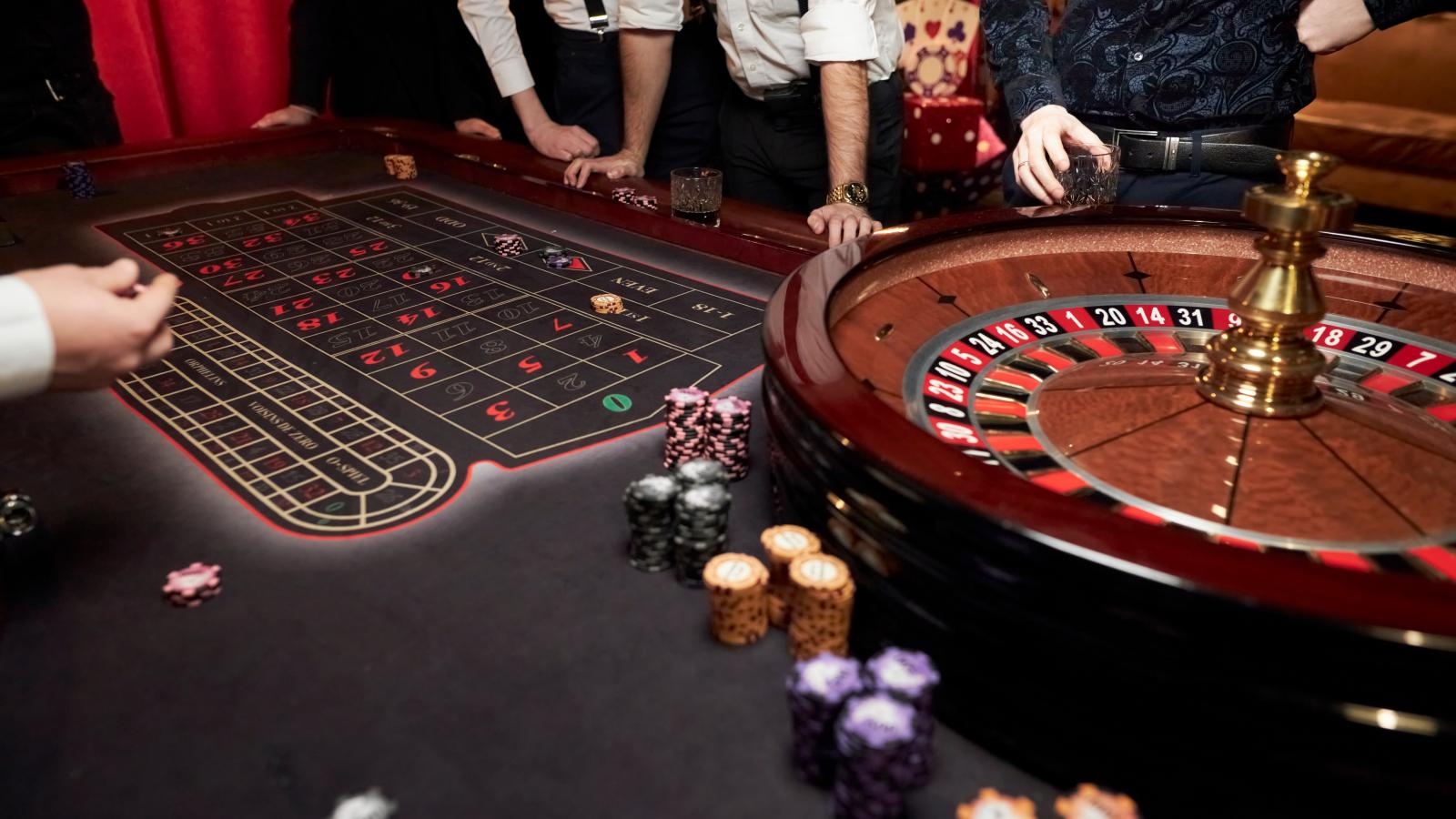 Szerencsejátékban egy-egy véletlentől eltekintve nem lehet nyerni − a rulettgolyó szép lassan felzabál mindent