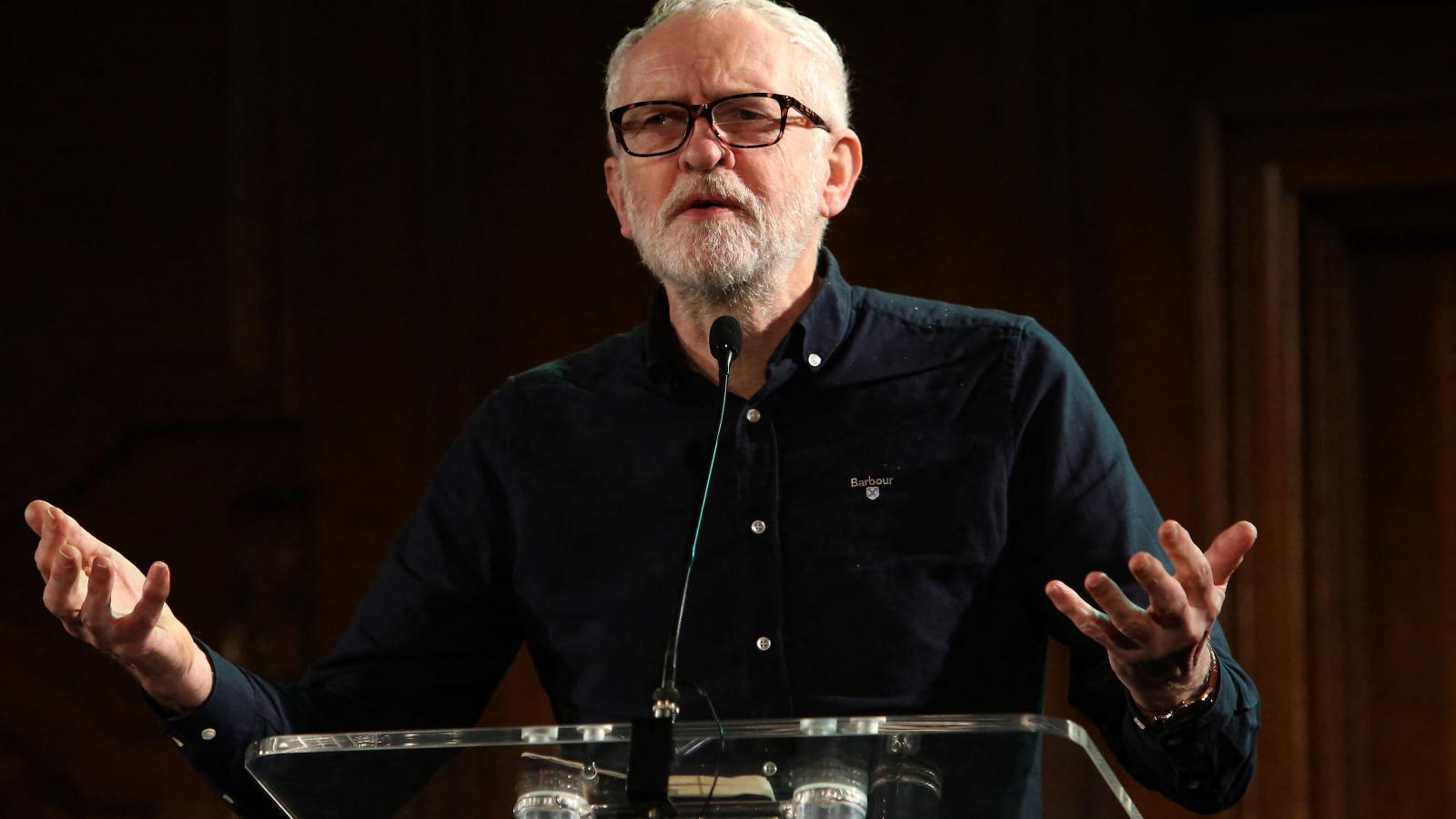 Jeremy Corbyn pártjába már több százezer jelentkezést regisztráltak