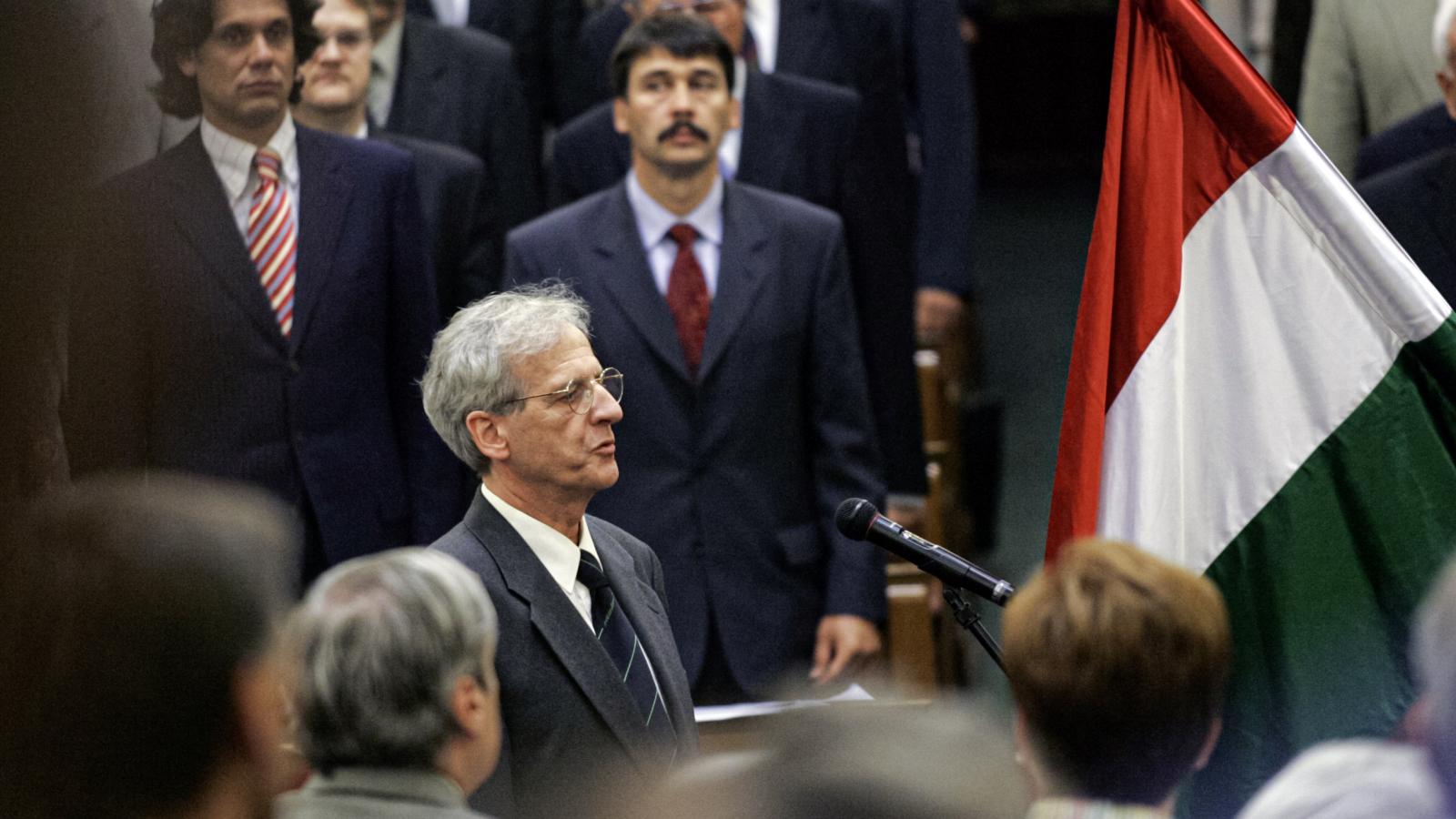 Sólyom László megválasztása 2005. június 7-én