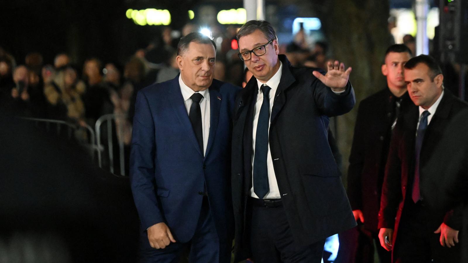 Dodik és Vučić. Csak látszólag barátok