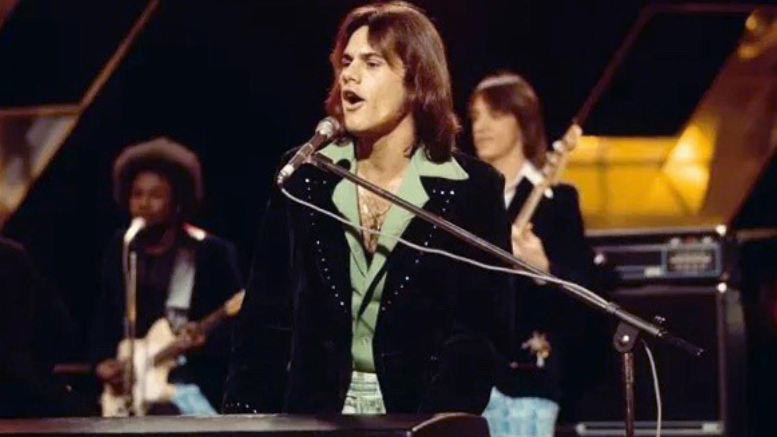 Harry Casey („KC”) és a Sunshine Band
ötven éve, 1975 augusztusában jutott
először a slágerlisták élére, mégpedig a
Get Down Tonight című számmal