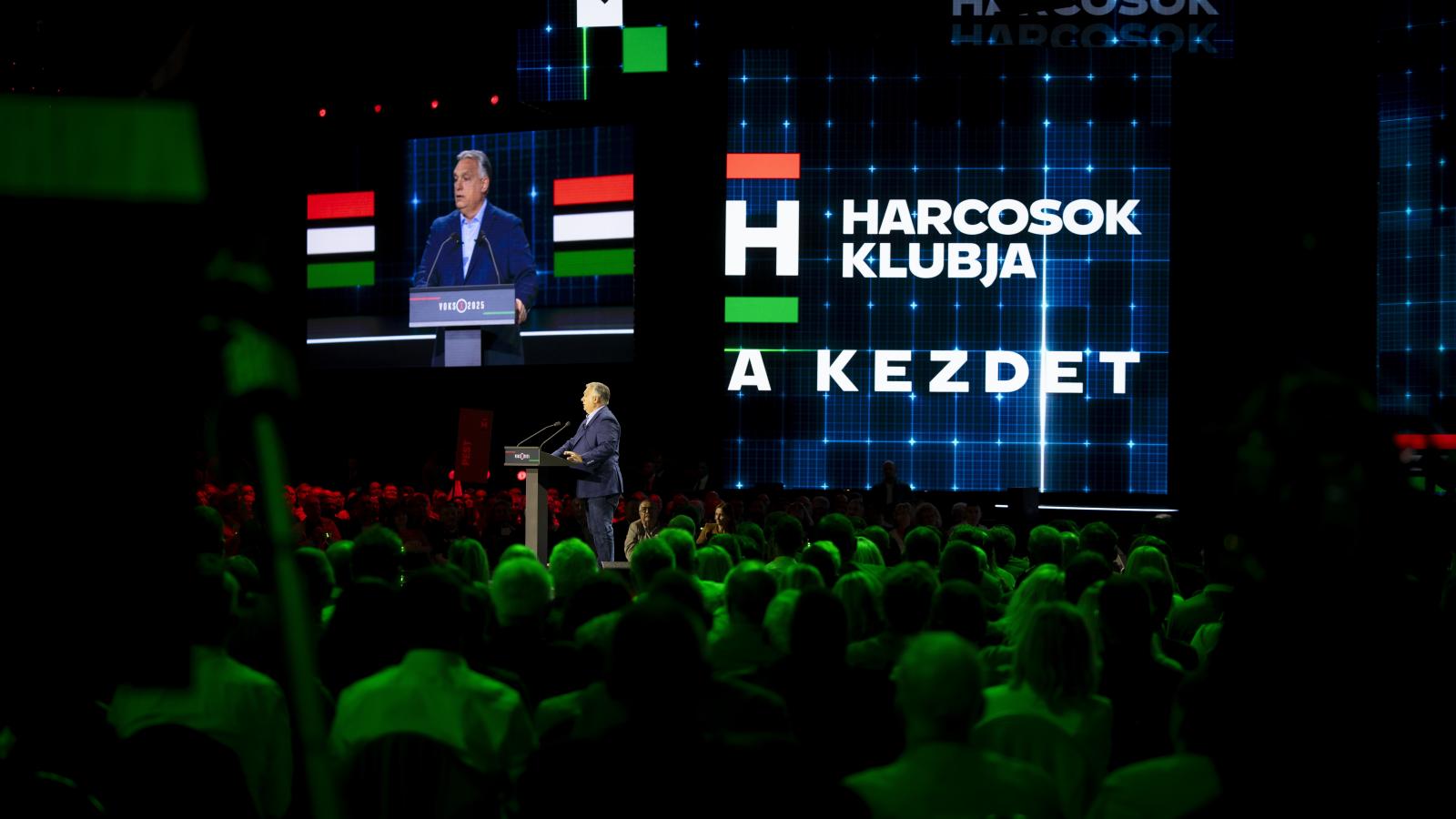 Orbán Viktor miniszterelnök beszédet mond a Harcosok klubja – A kezdet nevű rendezvényen még 2025. május 18-án