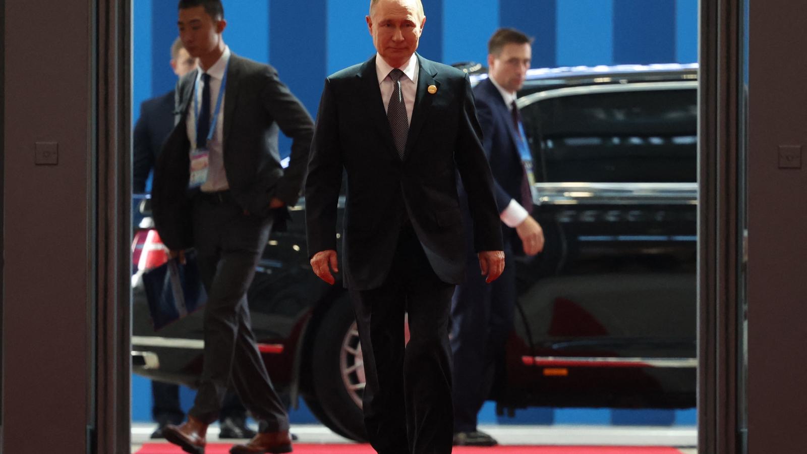 Vlagyimir Putyin Tiencsinben szeptember 1-jén