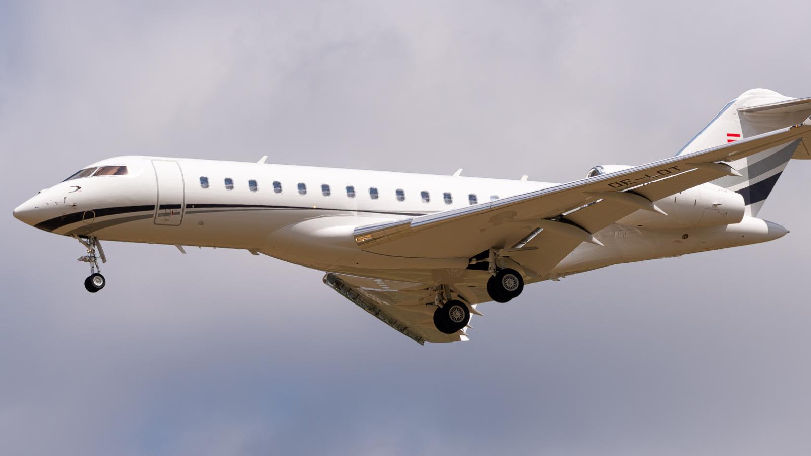 Mészáros Lőrinc magángépe - Korábbi felvétel