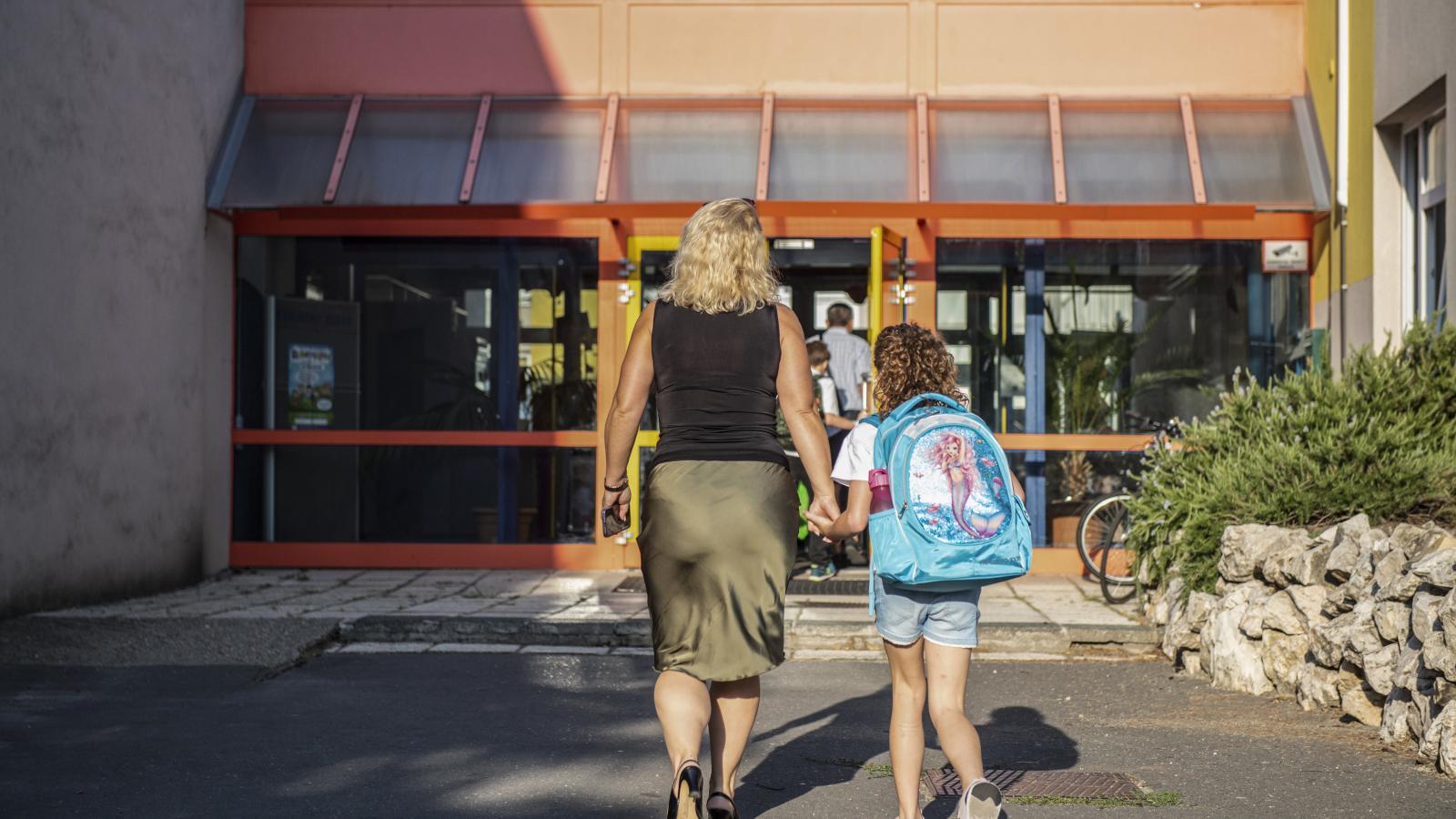 Szülői segítség nélkül nehezen veszik fel az iskolai ritmust a gyerekek