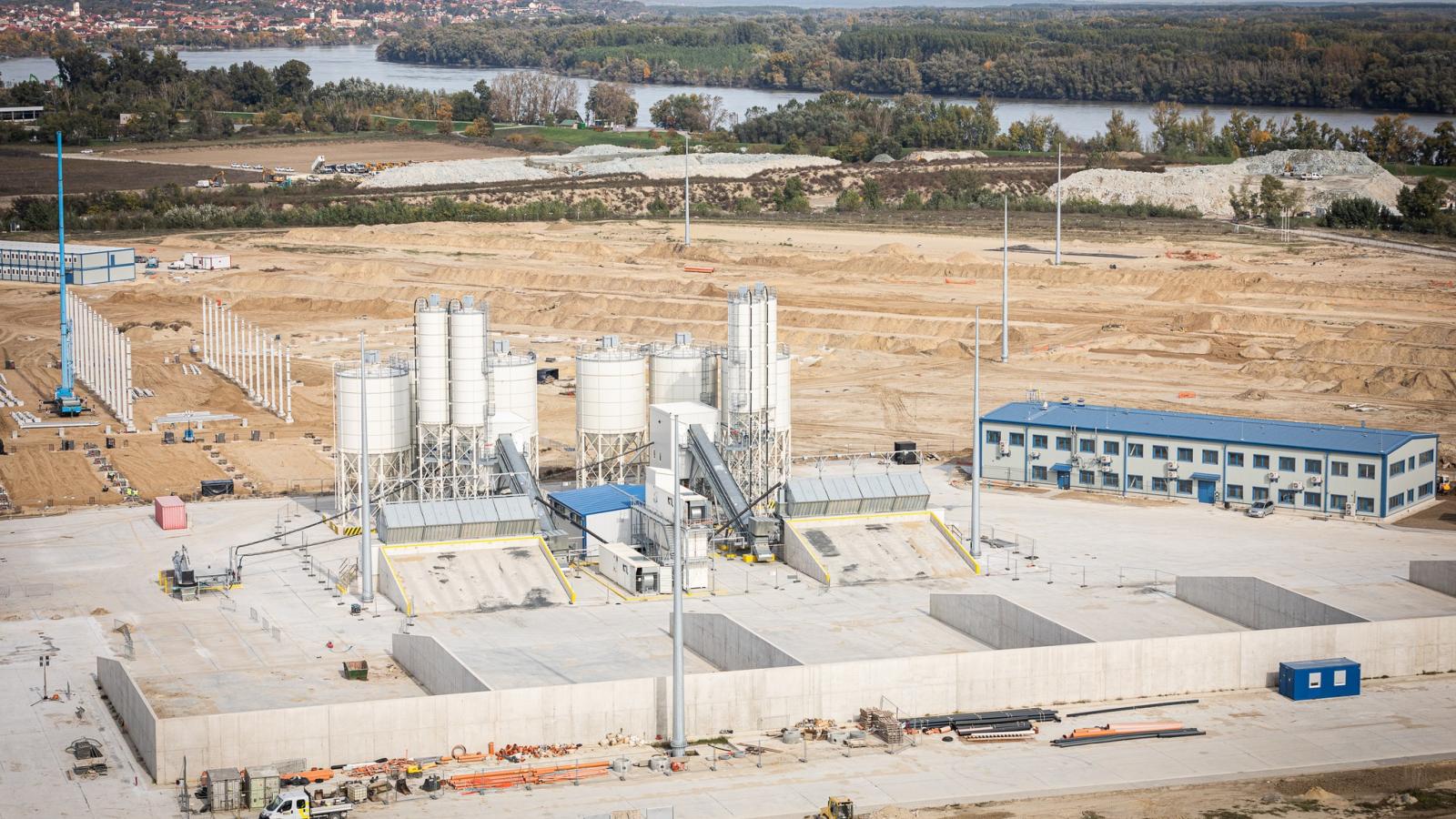 Paks 2 2035-ös átadása szinte kizárt, minimum meg kellene szűnnie hozzá az olyan nehezítő körülménynek, mint az ukrán háború