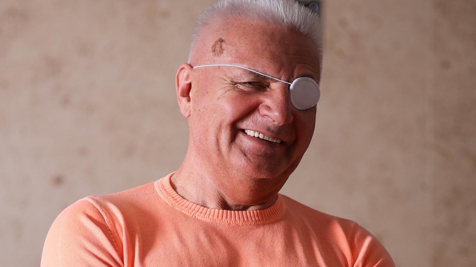 A nagyvállalkozó azt ígéri, nem áll le