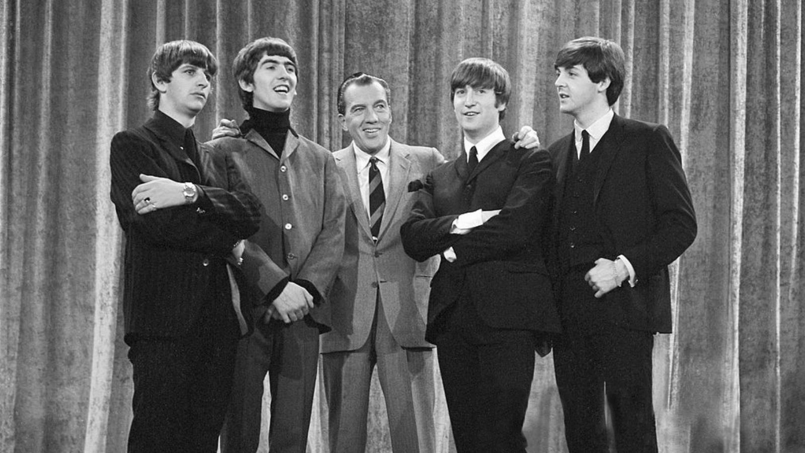 Ed Sullivan és a Beatles. A liverpooli banda 73 millió amerikait ültetett a képernyők elé