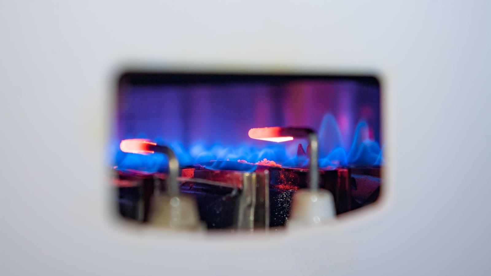 Nem csendesednek a rezsivédelem lángjai