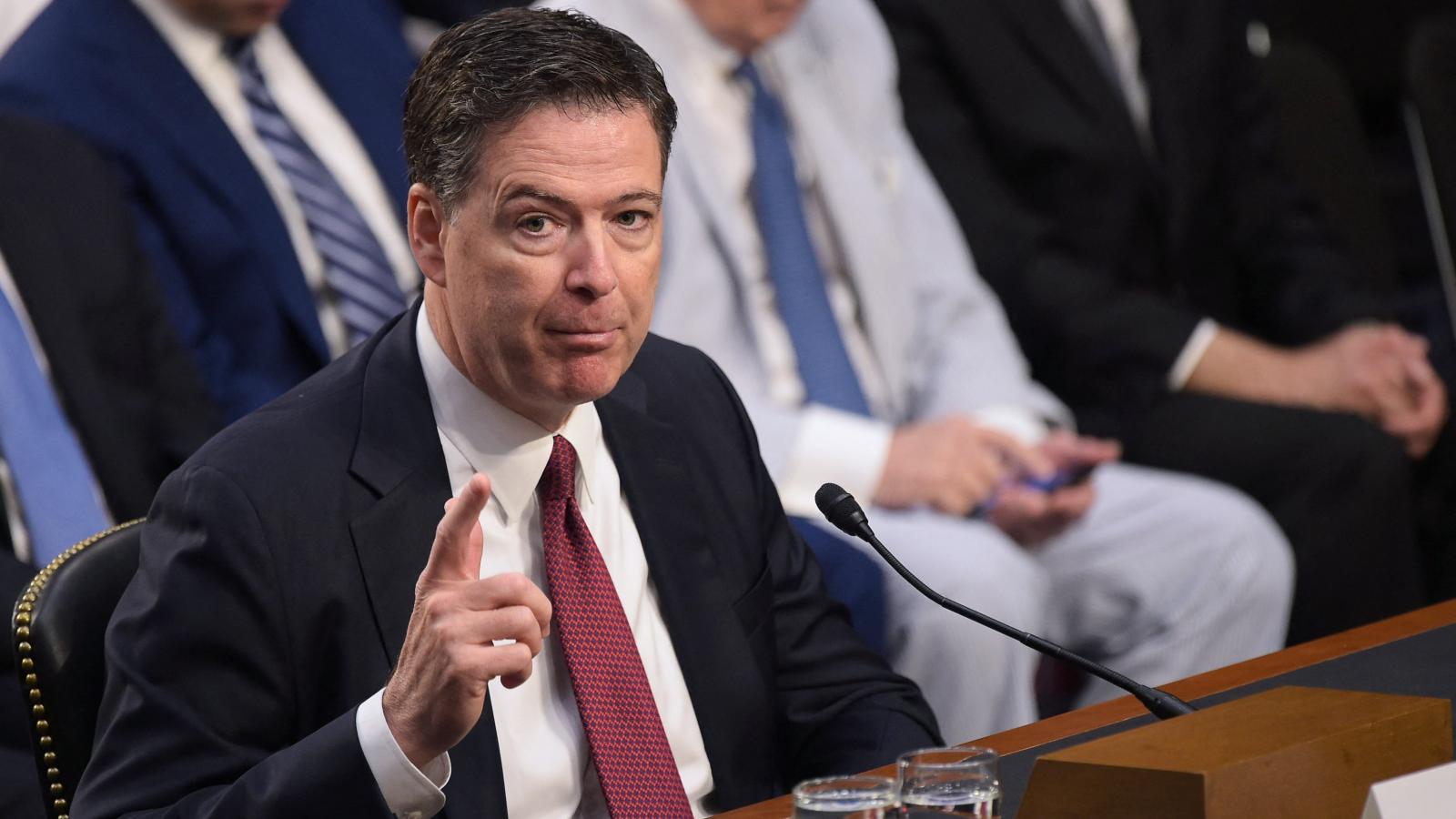 James Comey azt állítja, FBI- igazgatóként az alkotmány felé tartozott hűséggel, ez nem tetszett Trumpnak