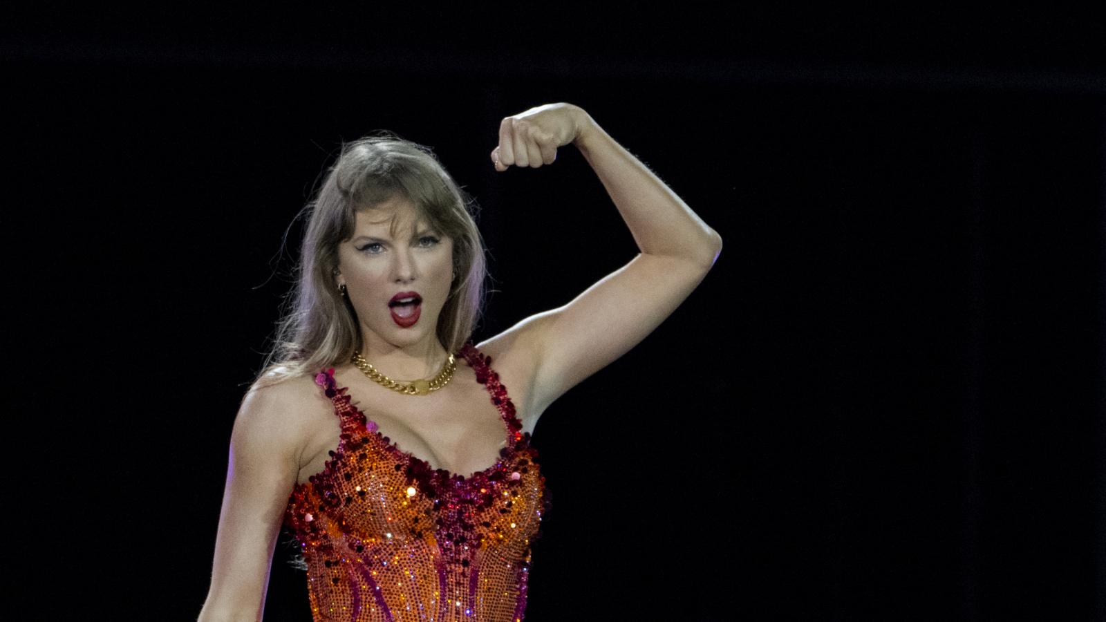Taylor Swift egyetlen, a közösségi médiában megosztott posztja 2023 őszén 35 ezer új regisztrált szavazót hozott a demokratáknak