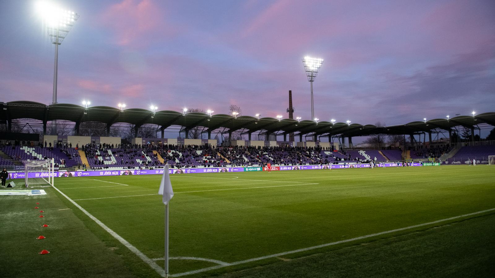 A nagyon elhasználódott Szusza Ferenc Stadion