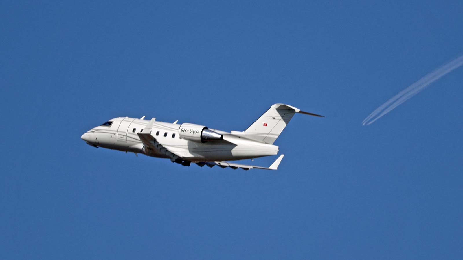 Bombardier Challenger 604 típusú magángép