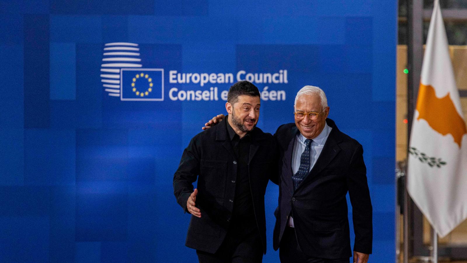 Volodimir Zelenszkij ukrán elnök csütörtökön António Costával, az Európai Tanács elnökével