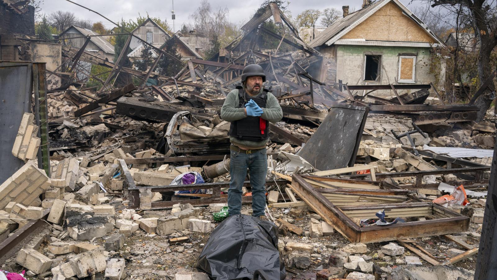 Szétlőtt ukrán lakóház, halálos áldozat a Donyeck megyei Konsztantyinovkában