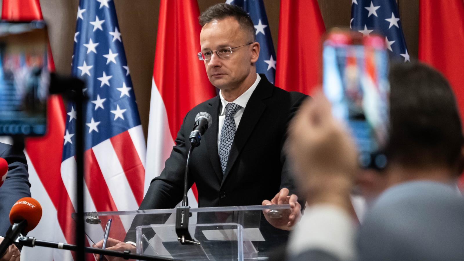 A külgazdasági és külügyminiszter Washingtonban