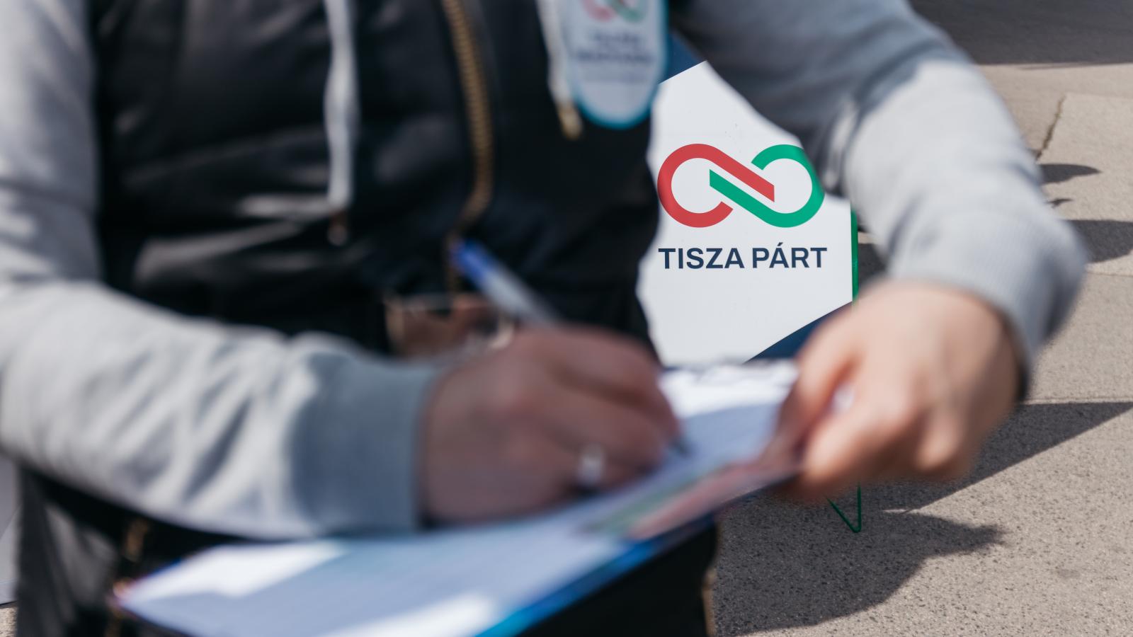Listázták, térképre tették a Tisza-szimpatizánsok adatait, a Fidesz burkoltan fenyeget is