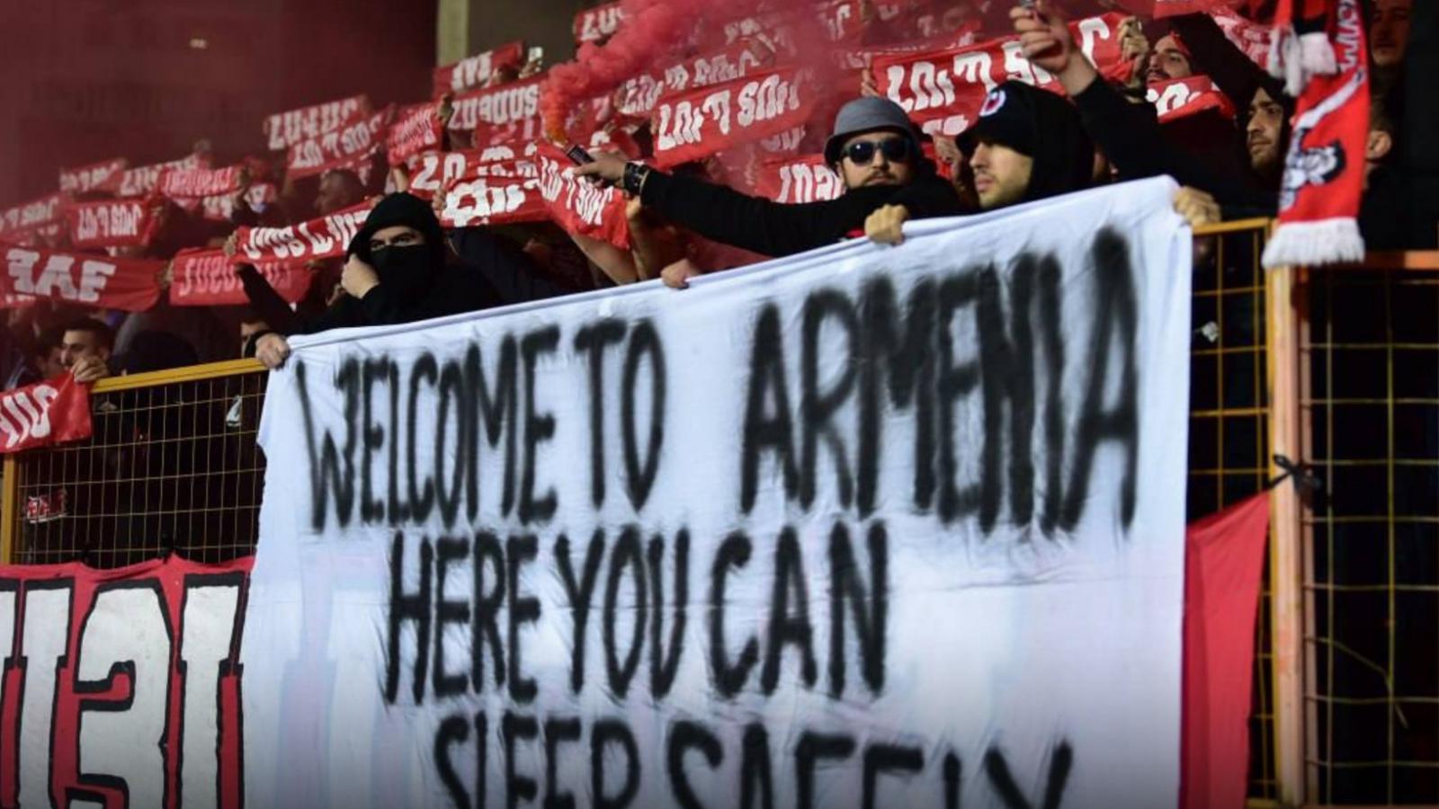 A Safarov-ügyre célzó molinó a jereváni örmény-magyar meccsen