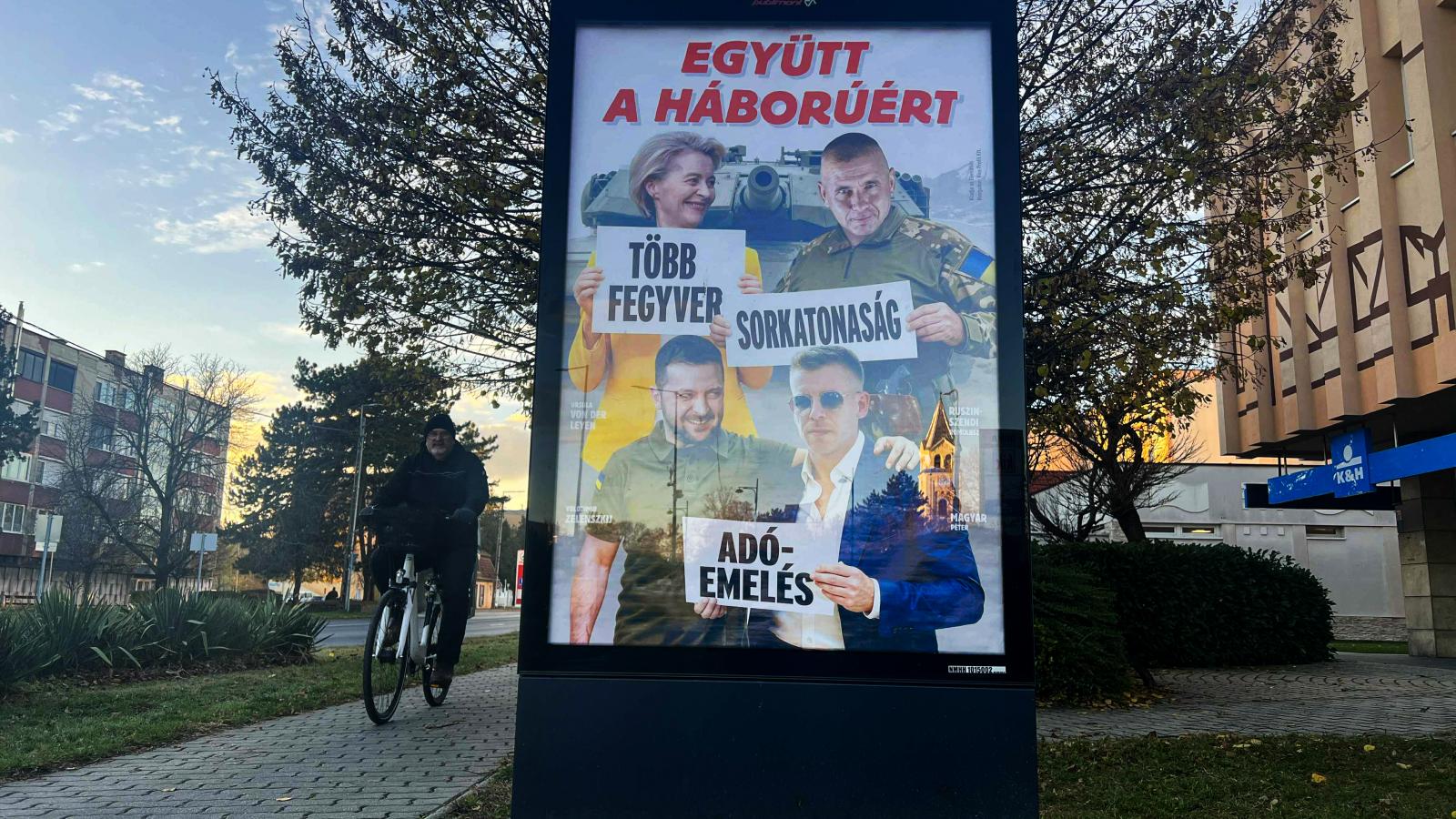 Ahogy egykor a rezsi vagy a migránsok, most a háború köré épül a fideszes kampány