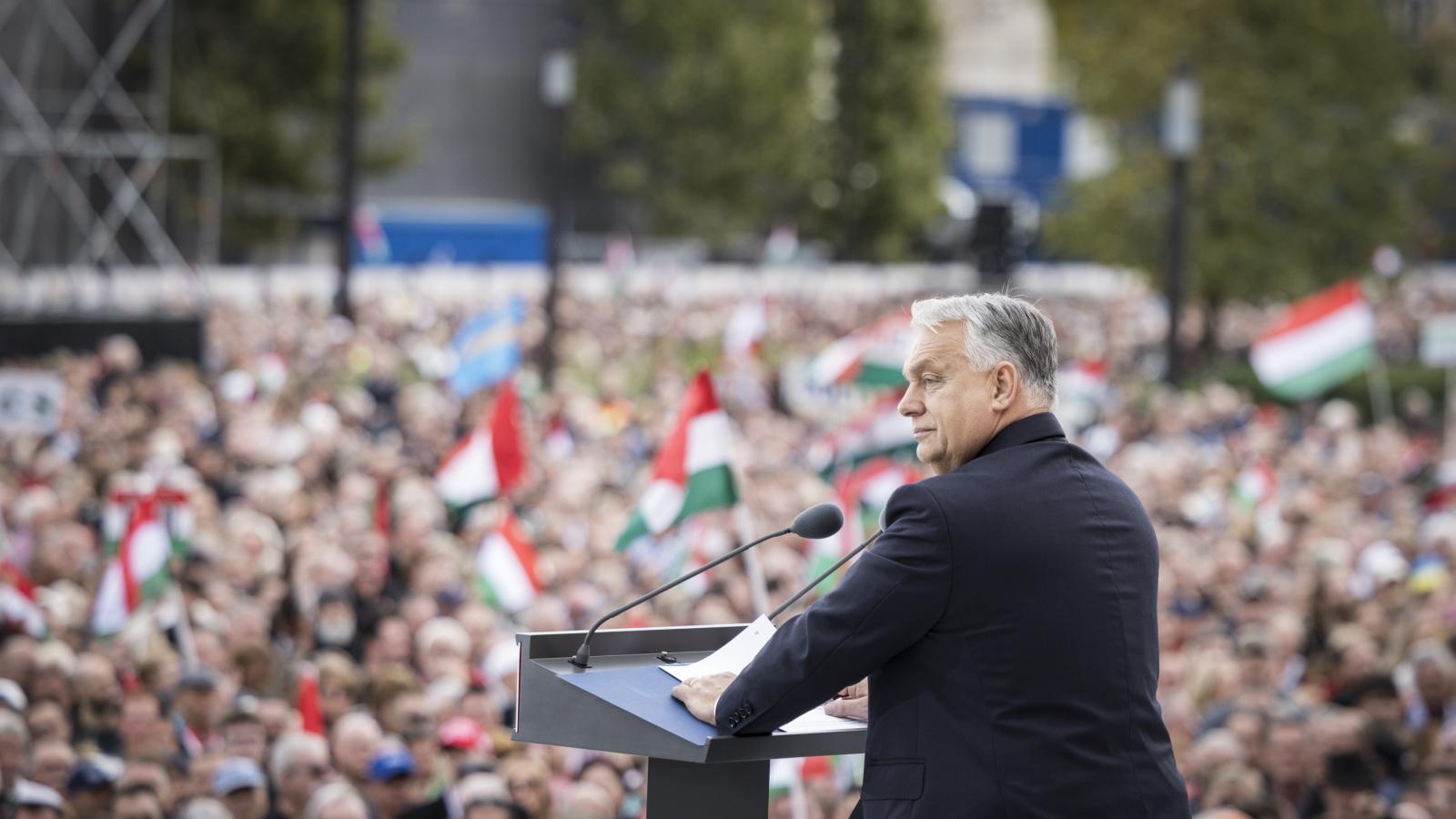 Ünnepi megemlékezés a Kossuth Lajos téren 2025. október 23-án