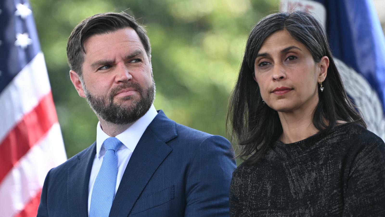 J.D. Vance és felesége Usha Vance