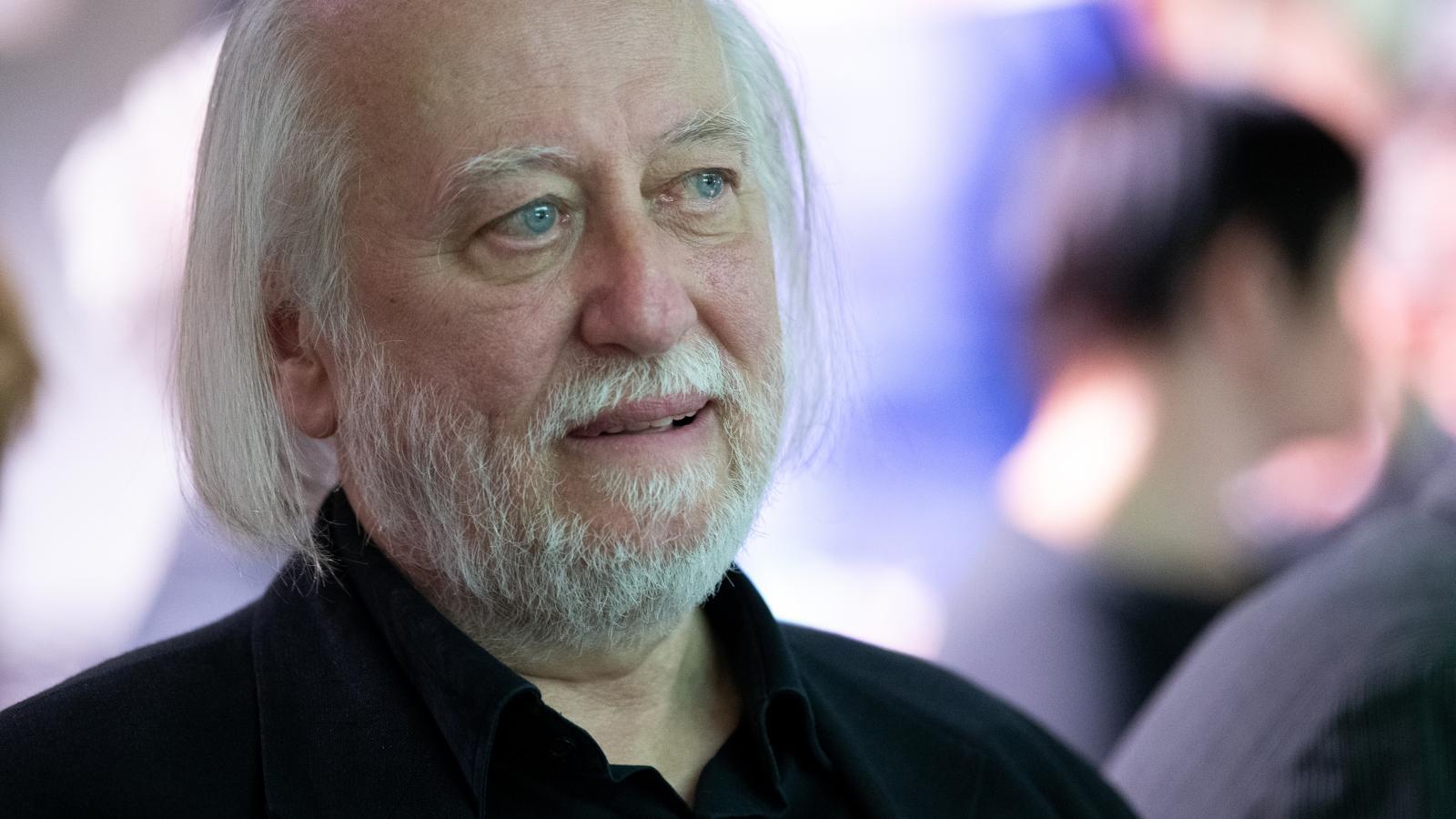 Krasznahorkai László a portugál rendezvényen betegség, Frankfurtban a Nobel feldolgozása miatt nem vett részt