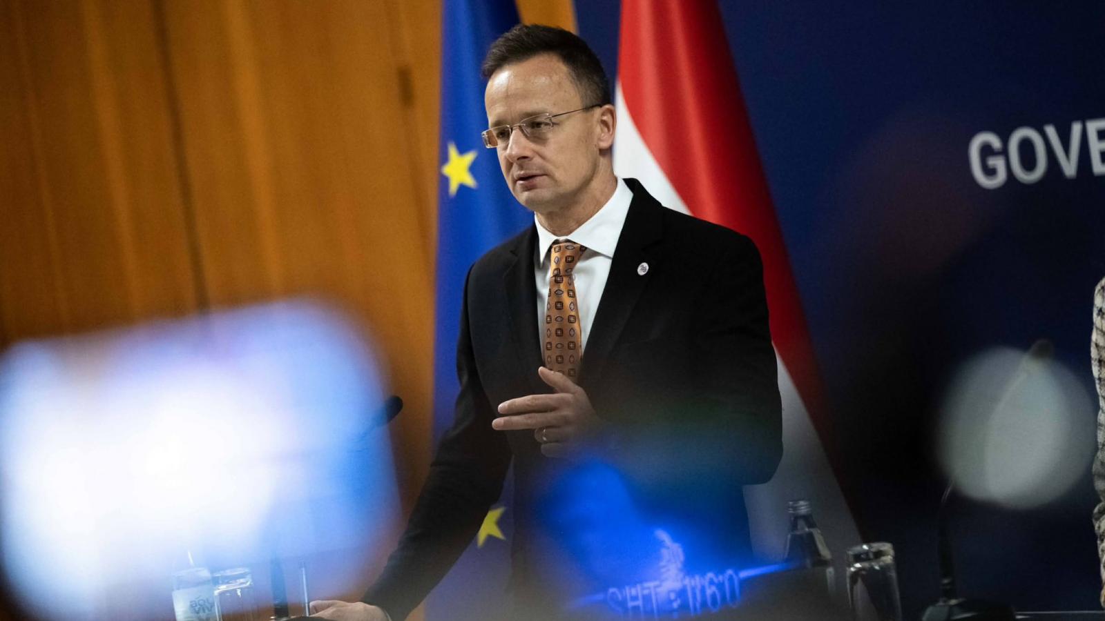 Szijjártó Péter Szerbiában november 26-án