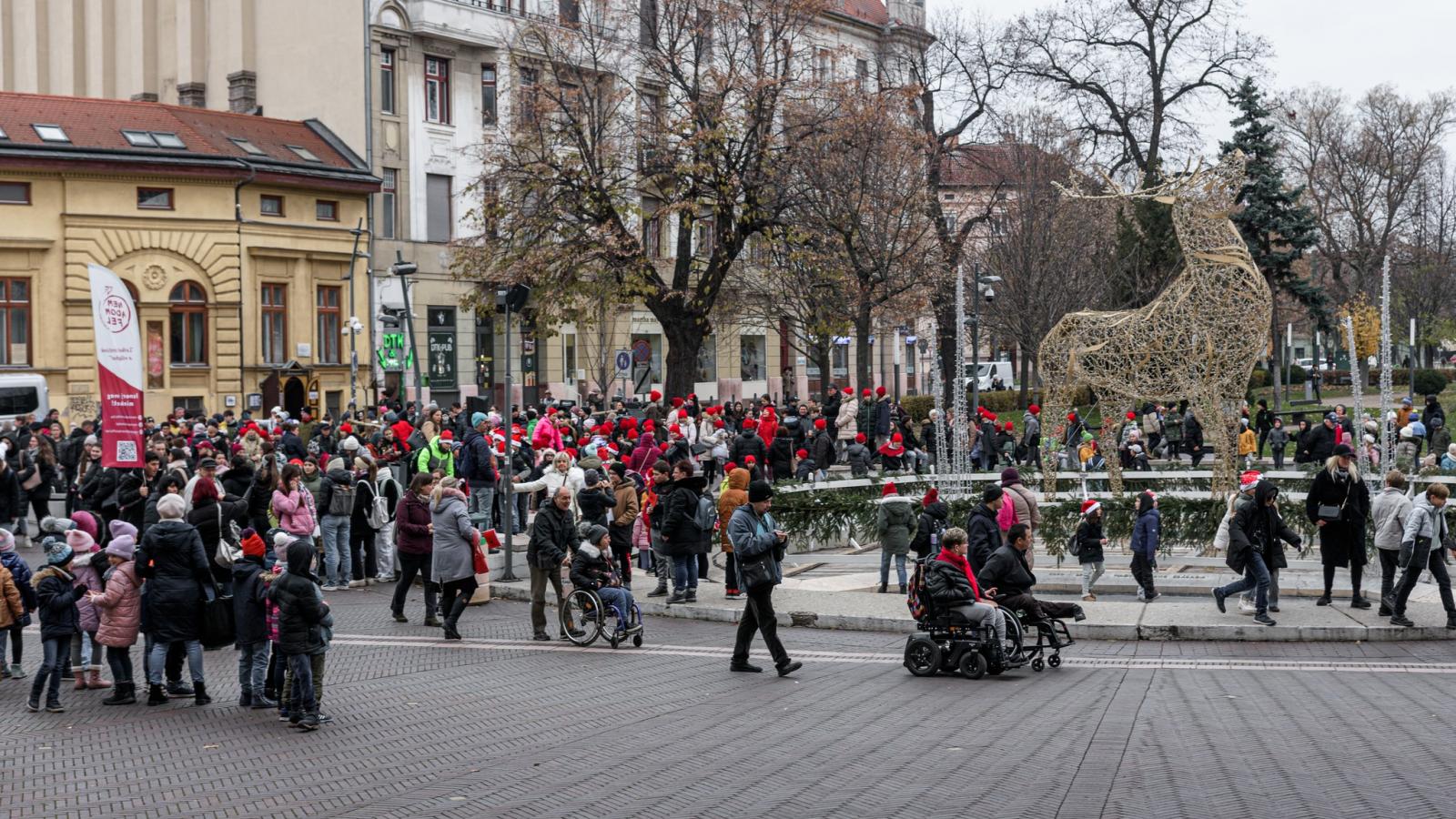 Képünk illusztráció, a Nem Adom Fel Alapítvány által szervezett séta 2024. december 3-án Szegeden, a fogyatékossággal élők világnapján