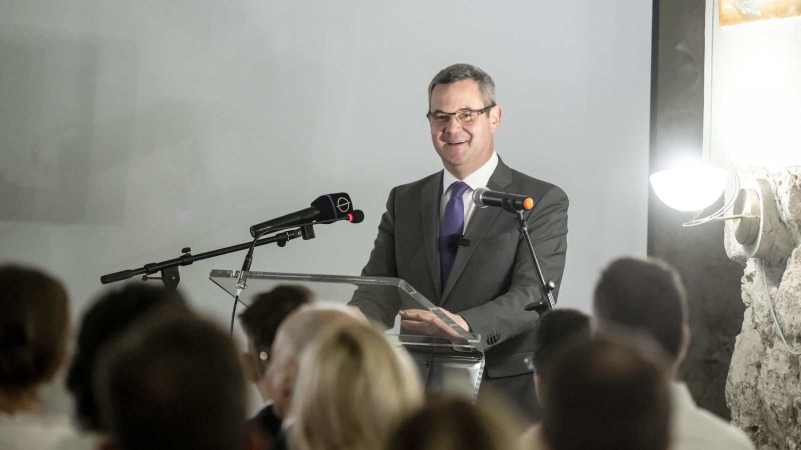 Takács Péter - Korábbi felvétel