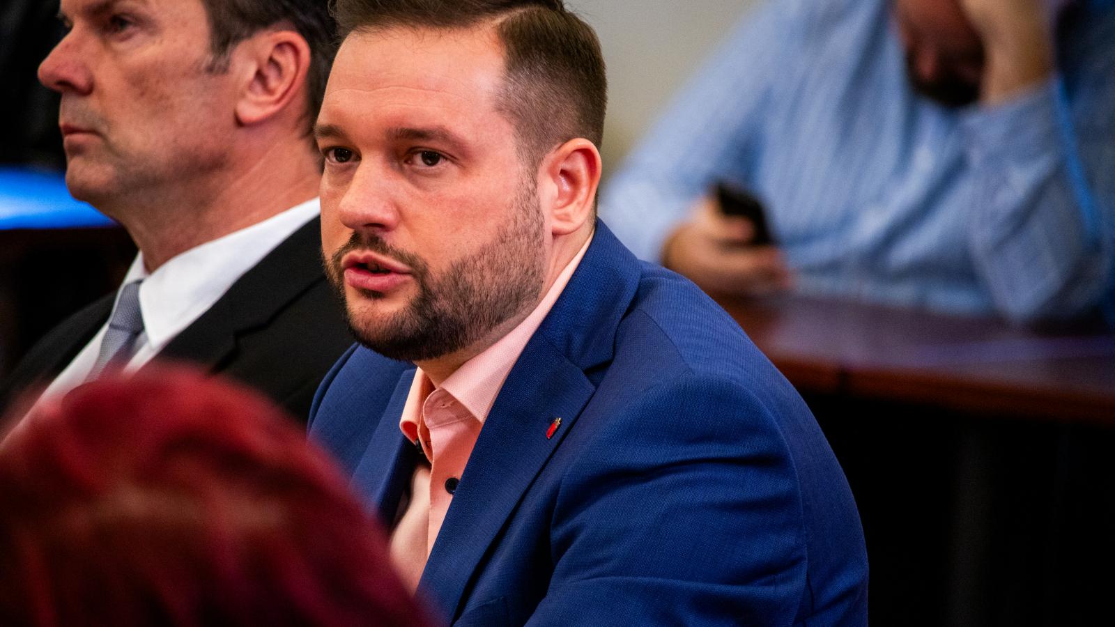 Déri Tibor a fővárosi közgyűlés ülésén november 26-án