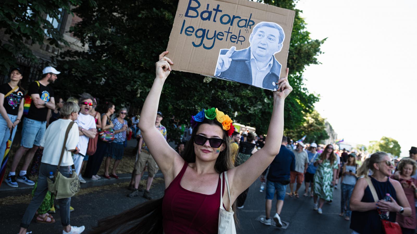 Felvonuló az idei Budapest Pride-on