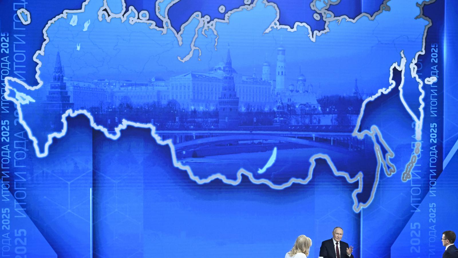 Az orosz álom a háttérben, Putyin pedig a „spontán” kérdésekre válaszol