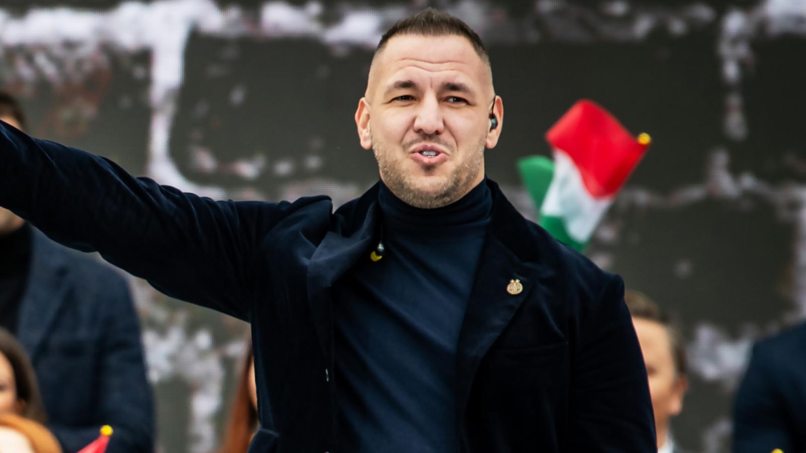 Curtis a Békemeneten október 23-án.