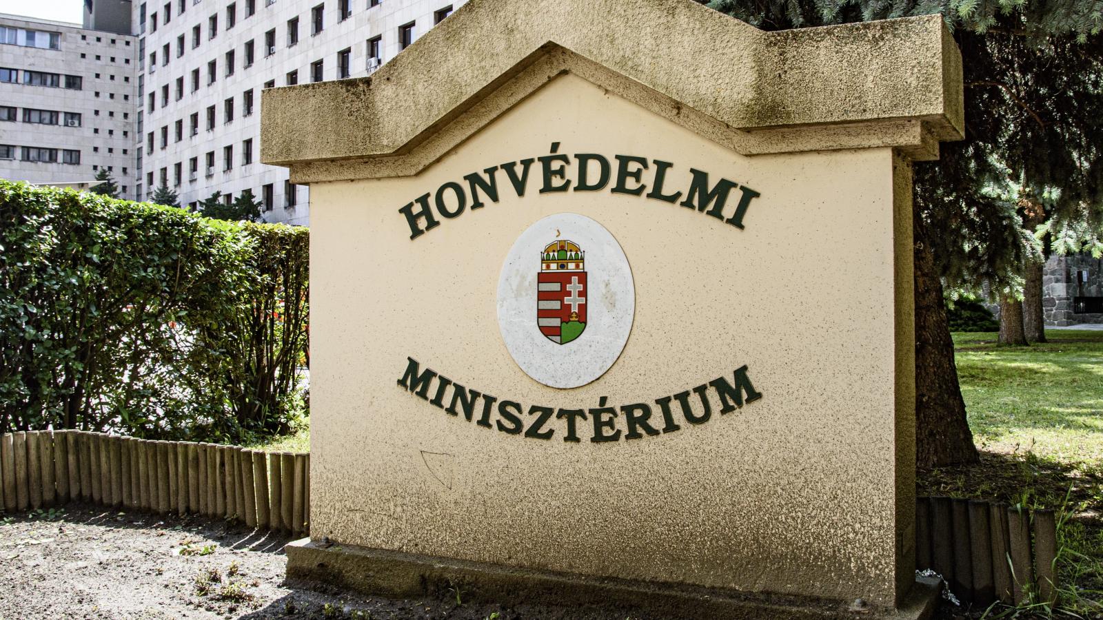  A honvédelmi tárca egy NATO-­gyakorlat miatt osztott jutalmakat