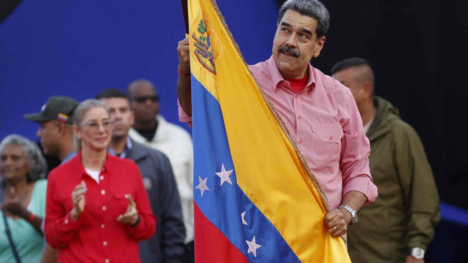Nicolas Maduro és a felesége, Cilia Flores