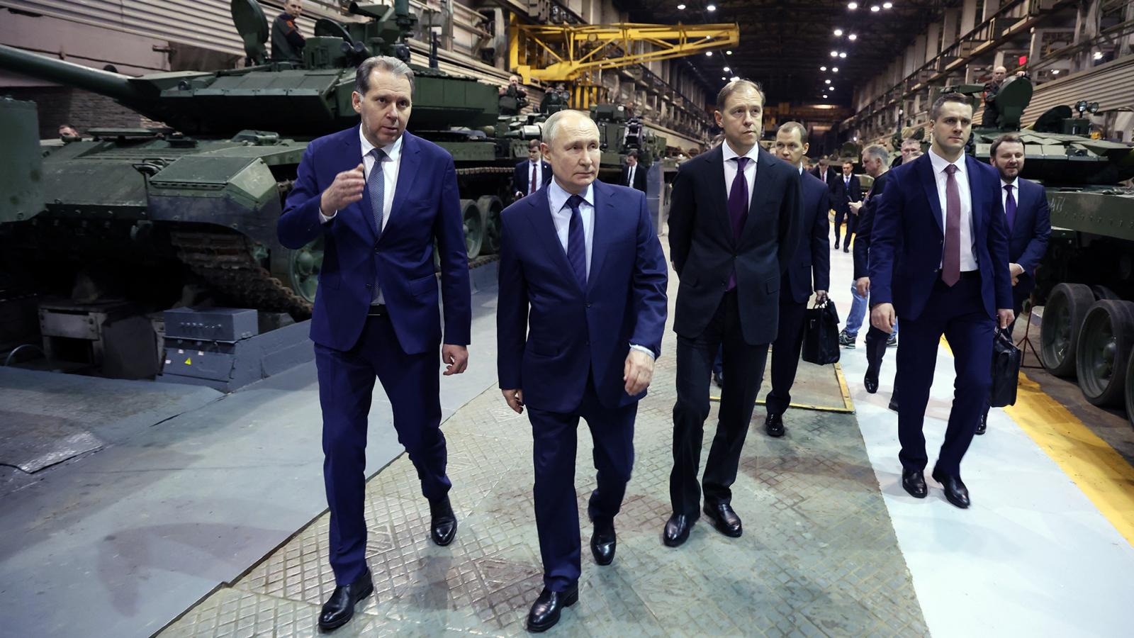 A Vlagyimir Putyin vezette Oroszország éves költségvetésének már 41 százalékát emésztik fel a háborús kiadások