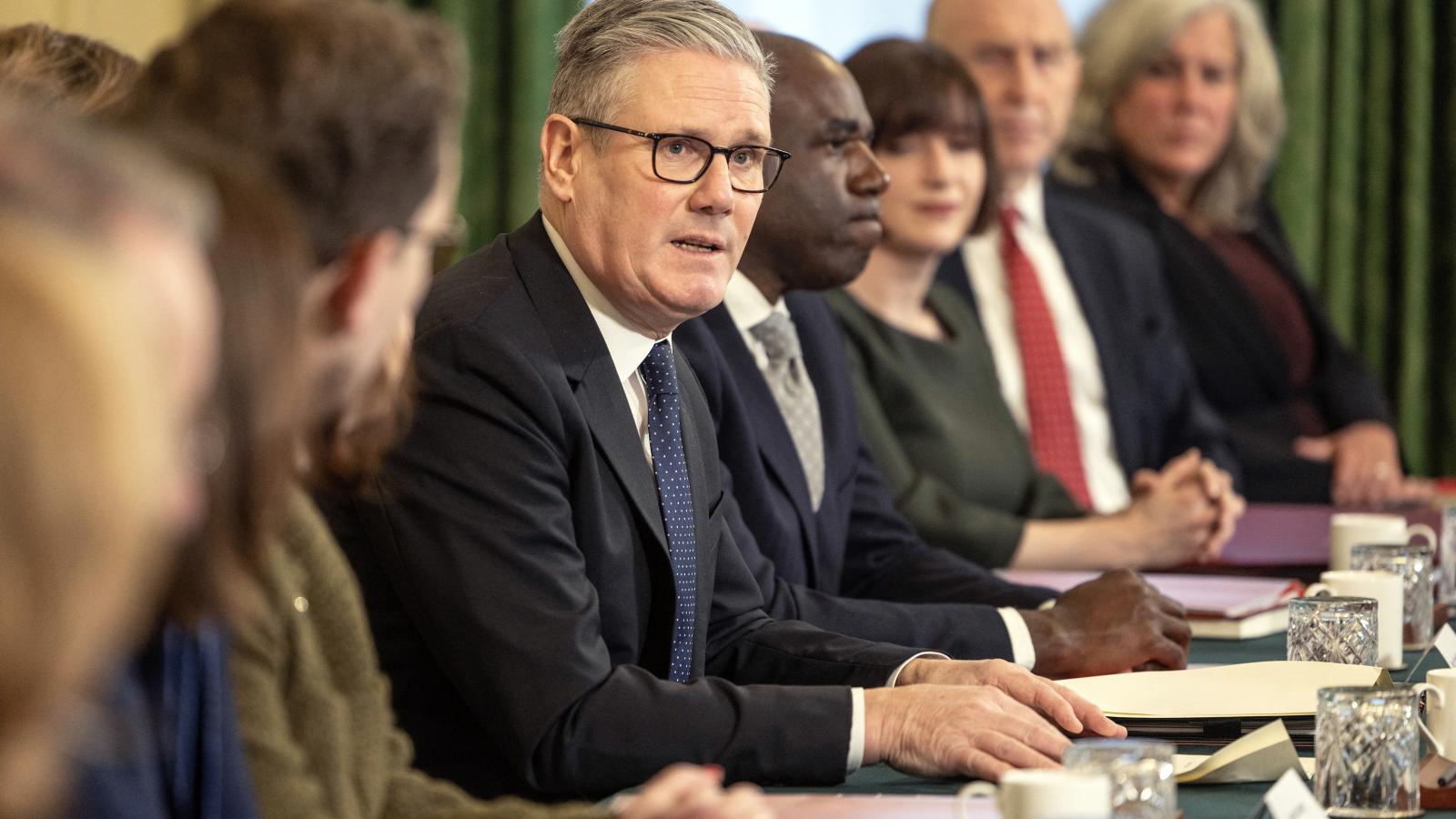 Abban mind Sir Keir támogatói, mind kritikusai egyetértenek, hogy a kormánynak jobban meg kell értetnie magát, és határozottabban megfogalmaznia célkitűzéseit